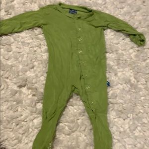 Kickee pants footies